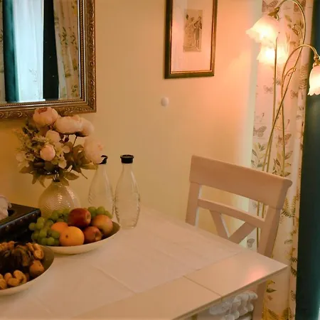 Nonas Bed & Breakfast *
