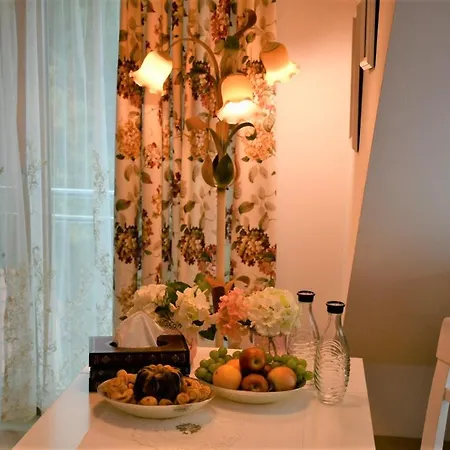 Nonas Bed & Breakfast