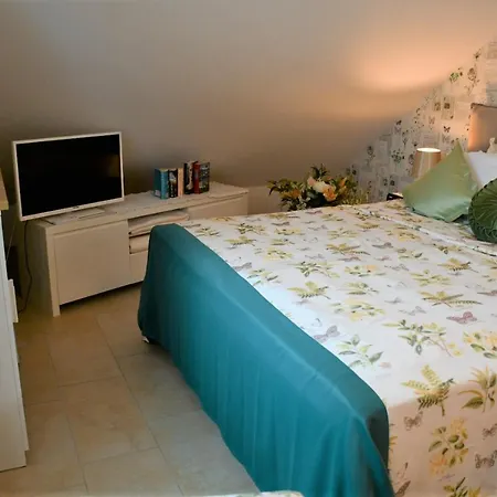 Nonas Bed & Breakfast *