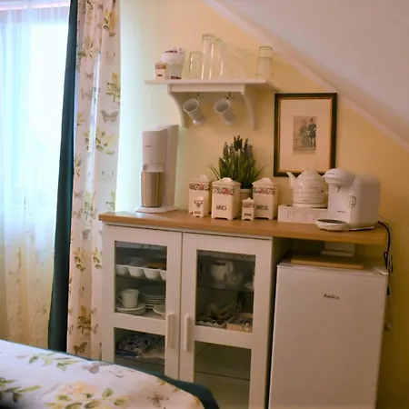Nonas Bed & Breakfast